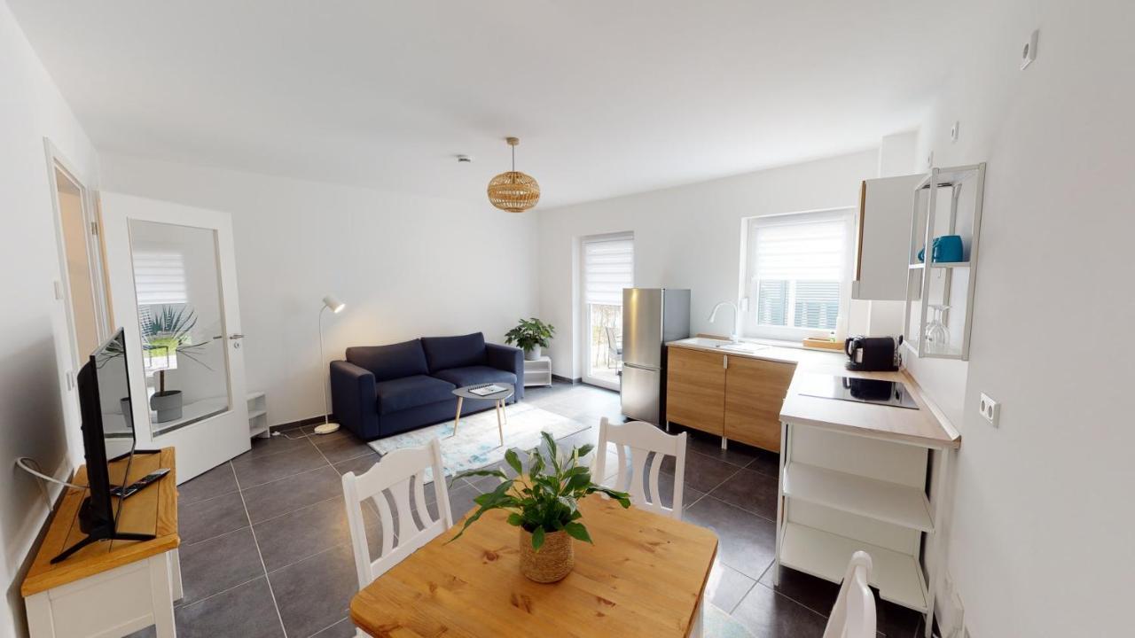 Aparthotel Travel Art Boardinghouse Neuruppin Exterior foto